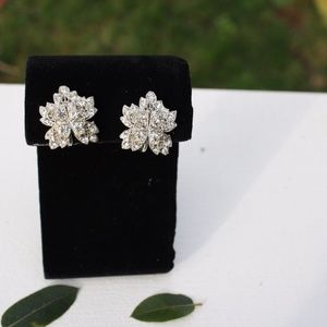 Rhinestone maple leaf earrings screw back vintage